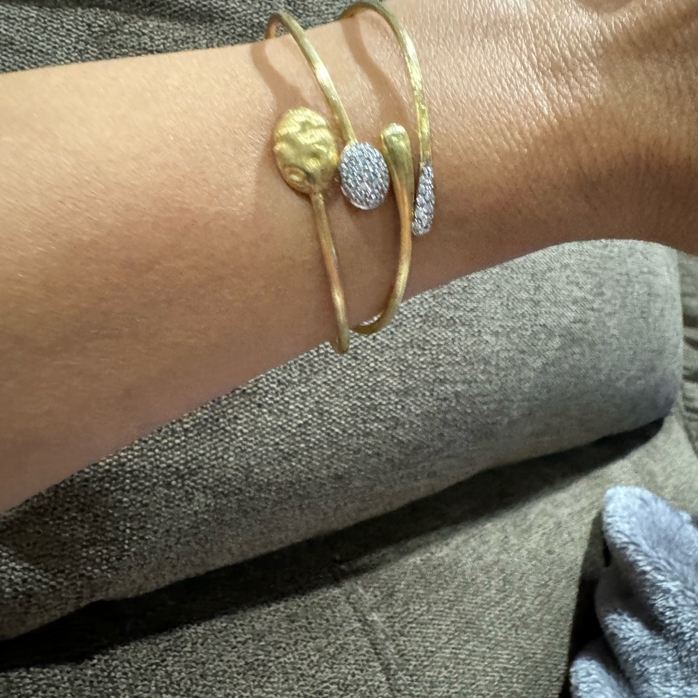 Stunning Marco Bicego 'Africa' Diamond 18K Gold Flexible Bangle - Picture 9 of 11